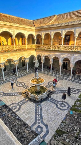 Cortile interno Palazzo di Pilato