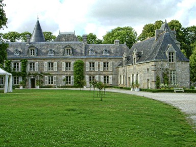 Loctudy, Manoir de Kerazan